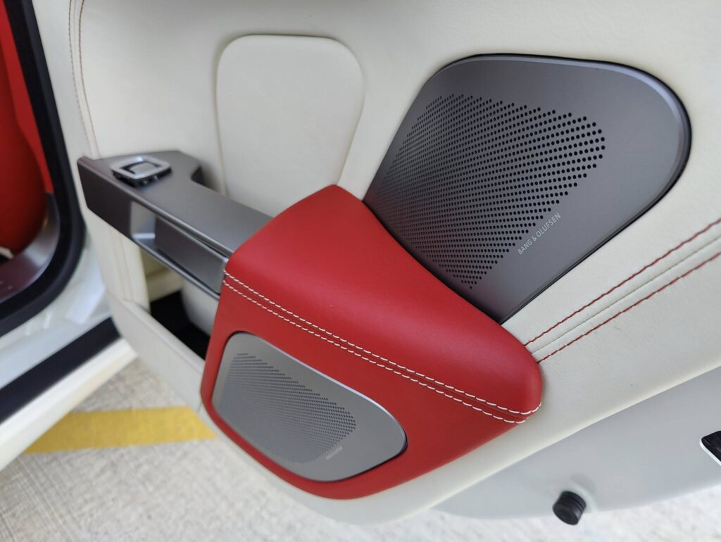 Aston Martin Rapide - Japan