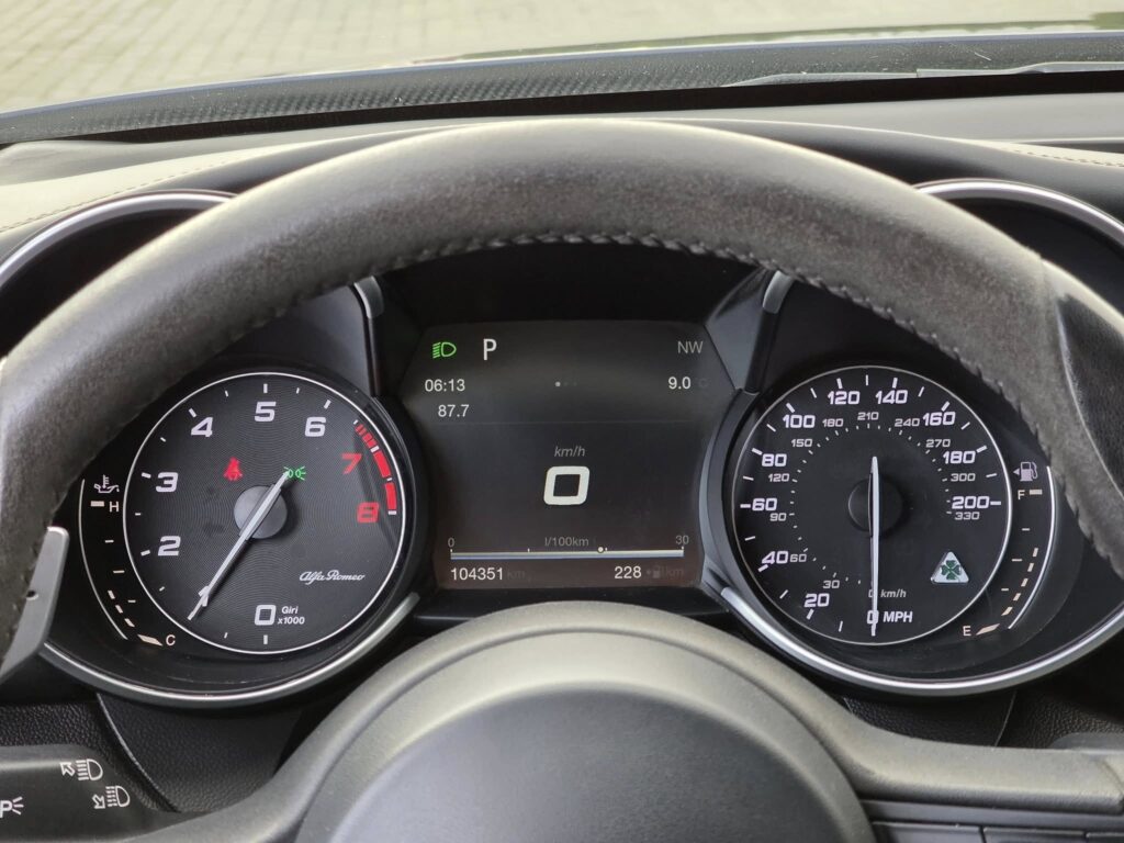 Alfa Romeo Giulia Quadrifoglio-USA