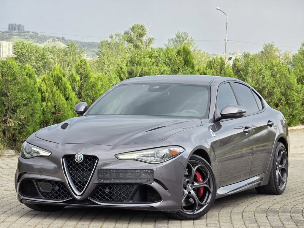 Alfa Romeo Giulia Quadrifoglio - USA