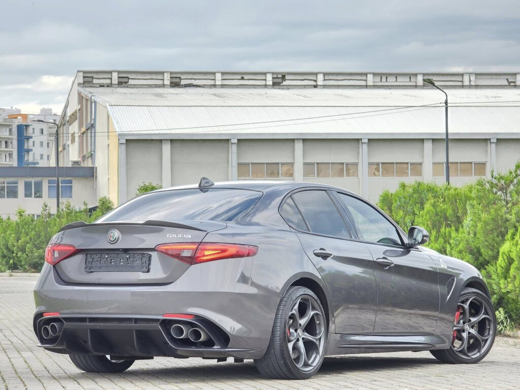 Alfa Romeo Giulia Quadrifoglio - USA